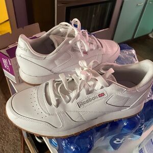 Reebok shoes size9 1/2